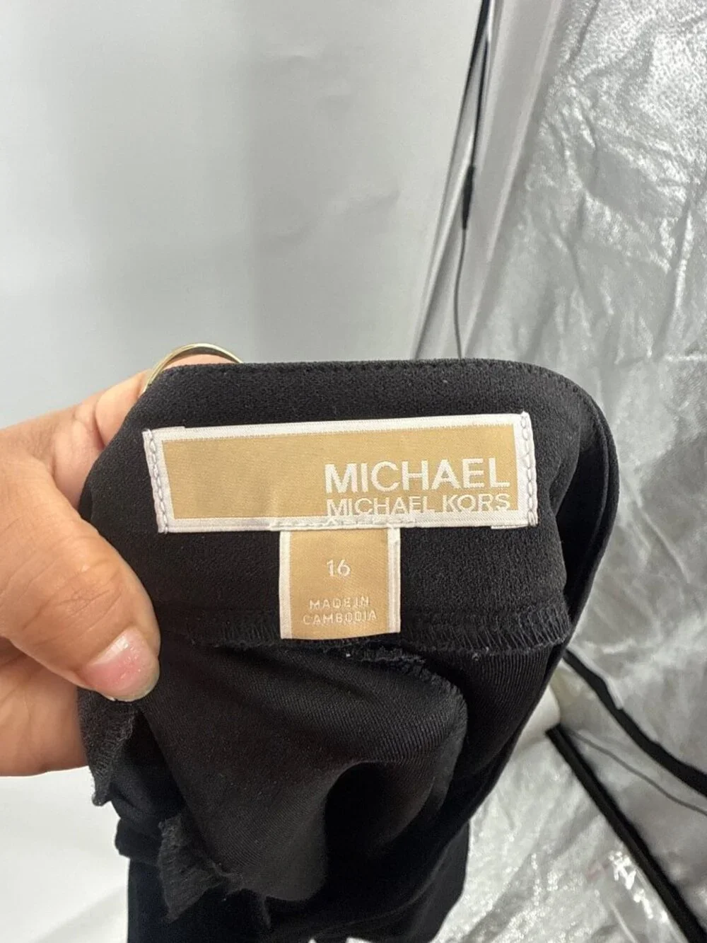 Michael Kors Womens Black Straight-Leg Pants With Gold Chain Size 16 Career